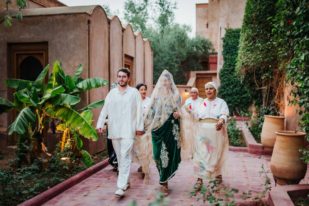 destination wedding photographer - reportage mariage Maroc - photographe mariage marrakech - Maroc - Marrakech - mariage maison des oliviers - mariage marocain - cérémonie du henne - charline photography