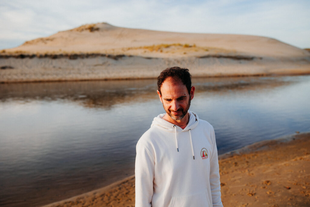 embouchure du Courant d'Huchet à Moliets, rencontre entre le fleuve et l'océan