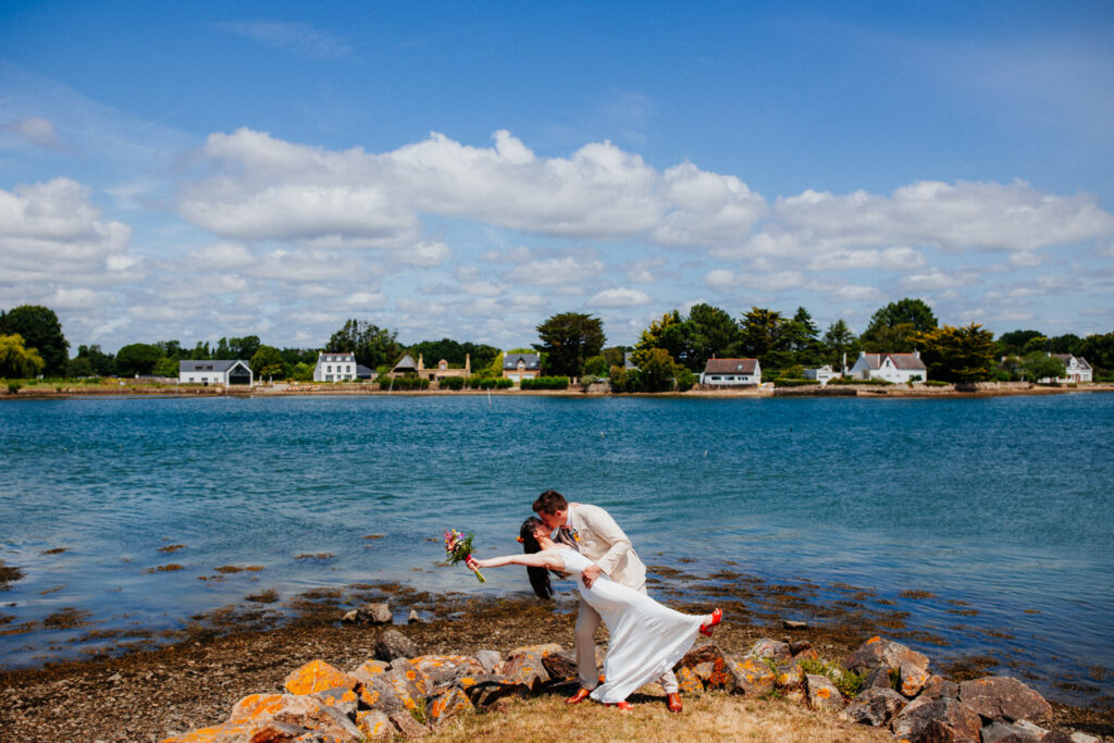 photo de couple mariage dans un autre lieu juste avant la cérémonie
